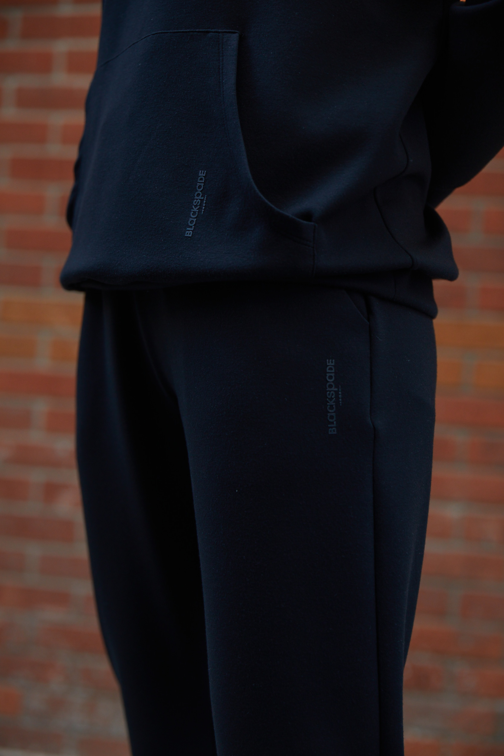 Günü Rahat Yaşayabilmek Adına Eşofman Altı Konforu